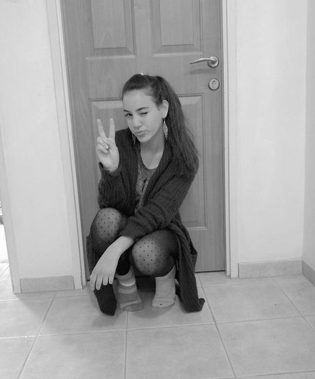 Sara Avni perfekte kostenlose galerien