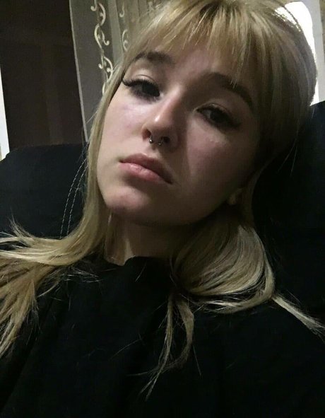 KatieJess hd erotische galerien