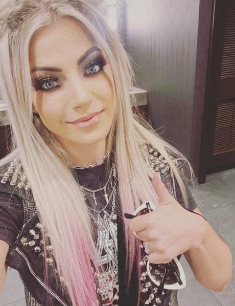 WWE Alexa Bliss exklusive pornographische foto