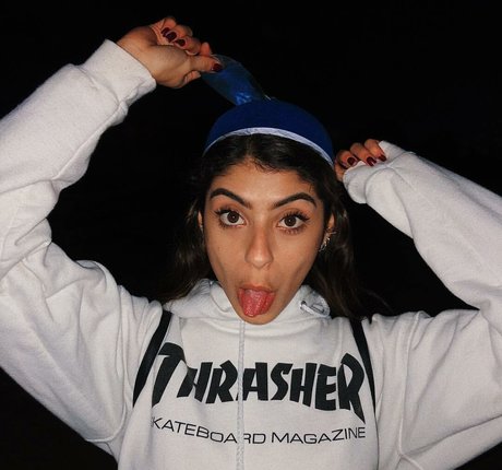 Antoenella perfekte hübsche archiv