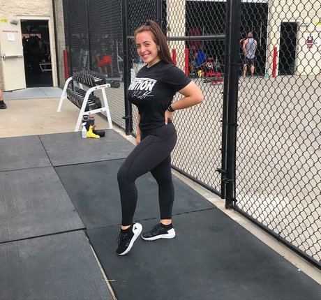 Sydney Martichuski model bild