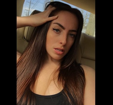 Sydney Martichuski sexy heiße fotos