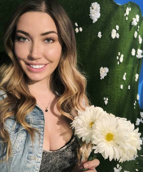 Jenna Ashley kunst pornostar fotos