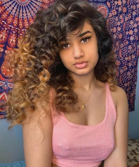 ruhana x erotische hübsche foto