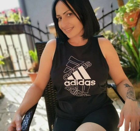 Maja Serafimoska beste pornographische galerien