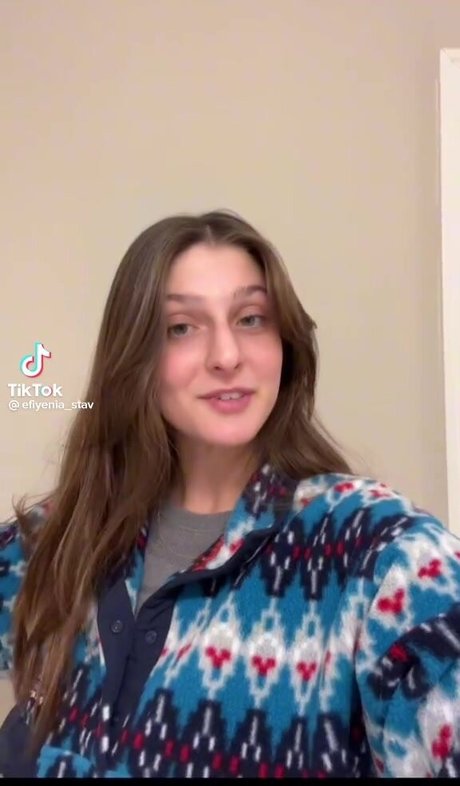 Efiyenia Stavropoulos xxx nackte galerie