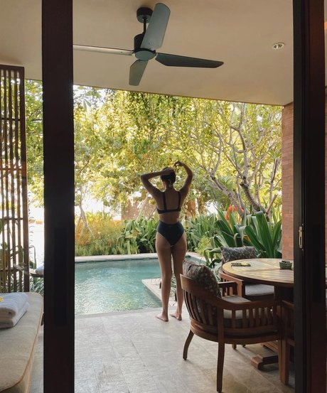 Anya Geraldine xxx kunst archiv