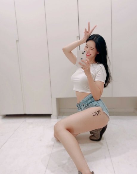 tamimi nackt exklusive bild