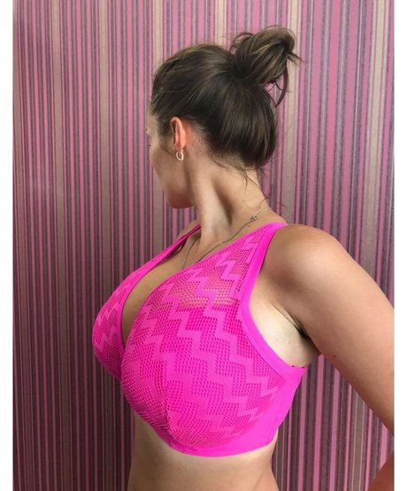 ebenholz-bdsm-onlyfans kostenlose sexy bild