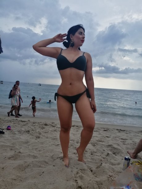 Elda De La Torre hd pornografische fotos