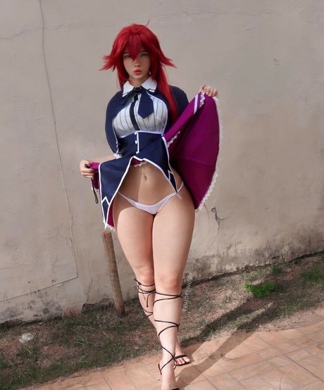 meladinha top nackten bild