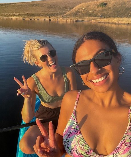 Kemi Rodgers sexy akt bilder