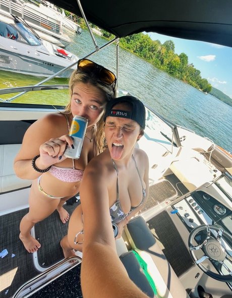 bruder onlyfans kunst hd fotos