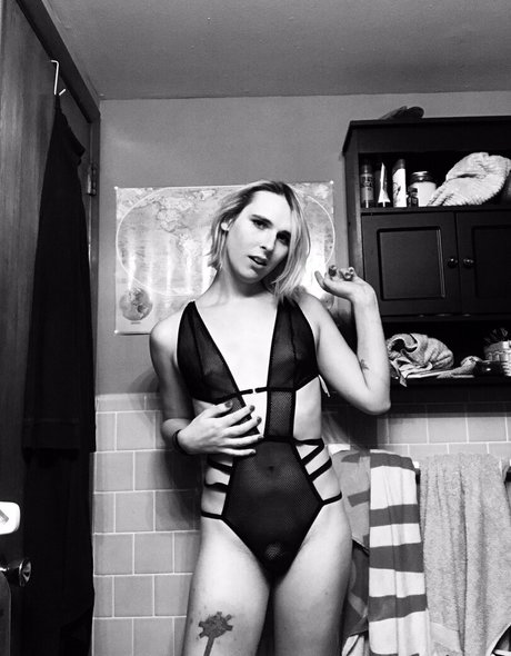 Aliss Disaster top perfekte galerien