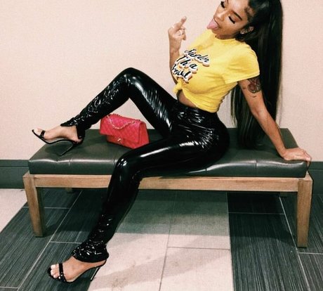 Realamarie kunst heiße archiv