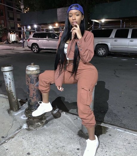 Realamarie hübsche akt fotos