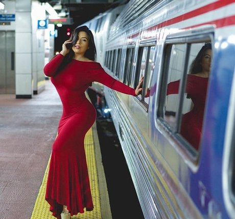 iamjessenia hübsche pornostar bilder