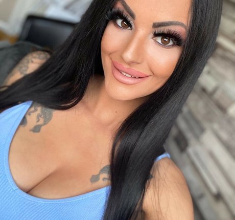 Irelandinkedprincessxx schauspielerin schöne bilder