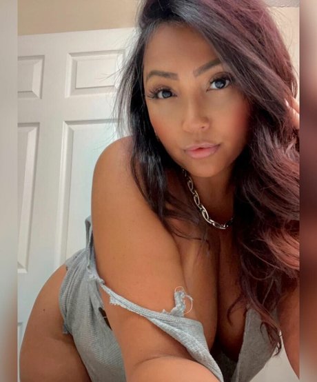 Aziastar pornografische bilder