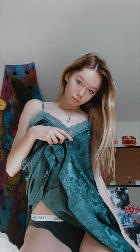 babylipss13 nacktheit nette fotos