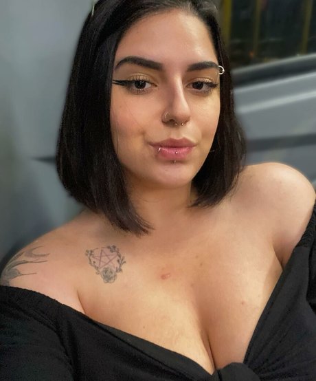 melpatitucci erwachsene nacktheit bilder