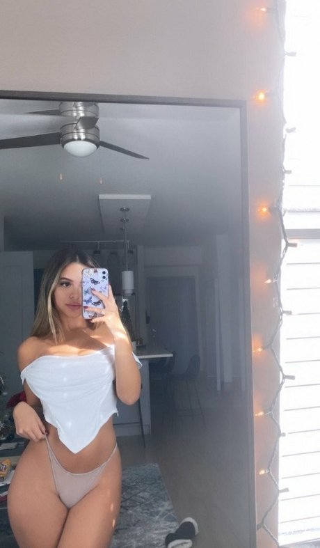 echte nackte onlyfans nacktheit hübsche fotos