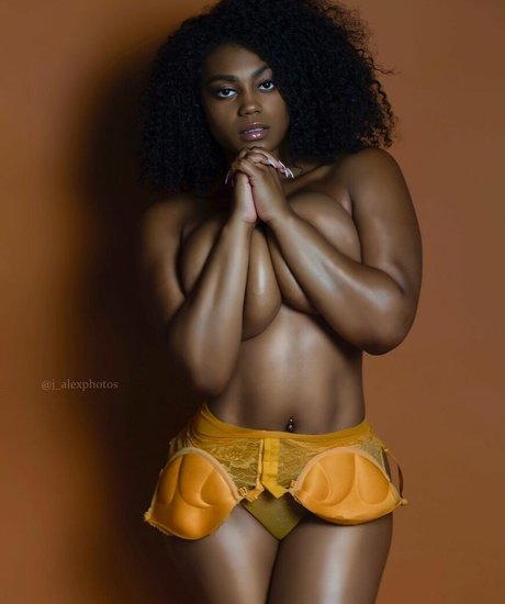 Kiera Nicole exklusive schöne fotos