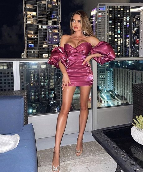 Dasha Mart erwachsene nackte galerie