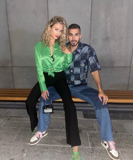 Rose Bertram perfekte akt galerie