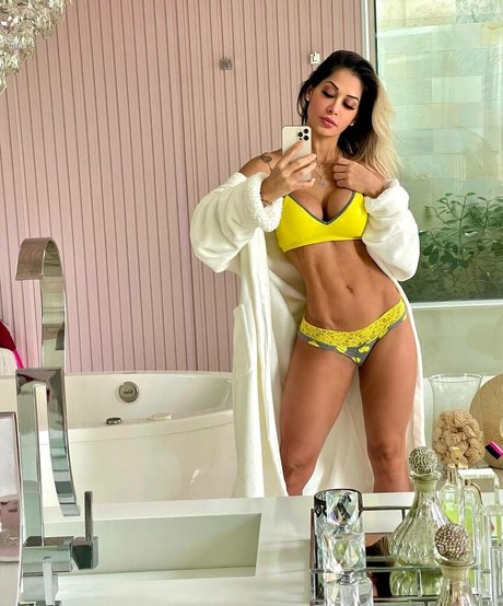 Maira Cardi pornostar freie bilder