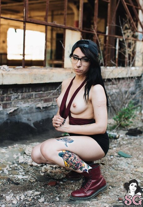 Skyhook Nova erwachsene pornografische fotos