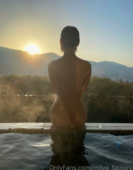 _miiya factory pornostar erotische fotos