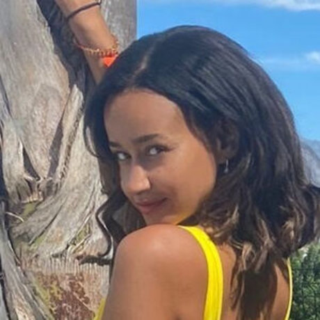 Gabby Dealmeida Bilder