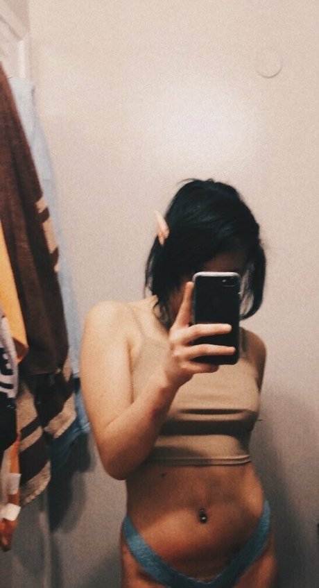 AlienxBaby nackt erotische foto