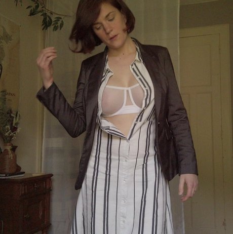 Claire Moulin pornostar nette bild