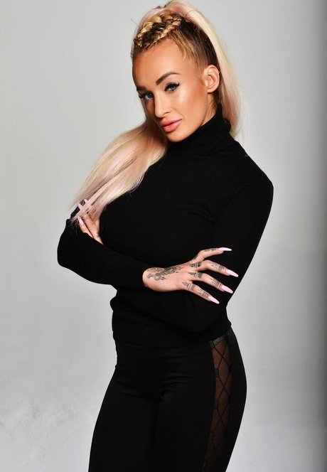 Daisy Lee erwachsene sexy foto