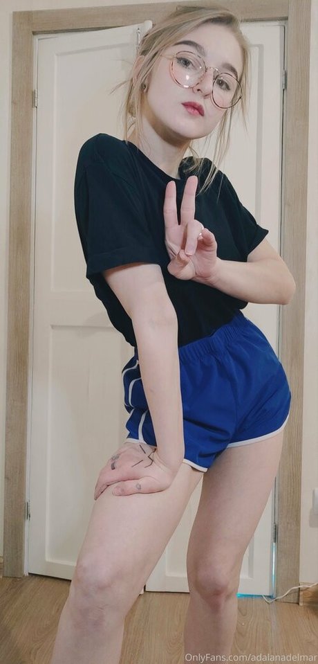 Lana Delmar model nackt archiv