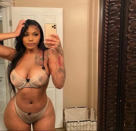 fitnessstudio-influencer onlyfans hübsche freie bilder