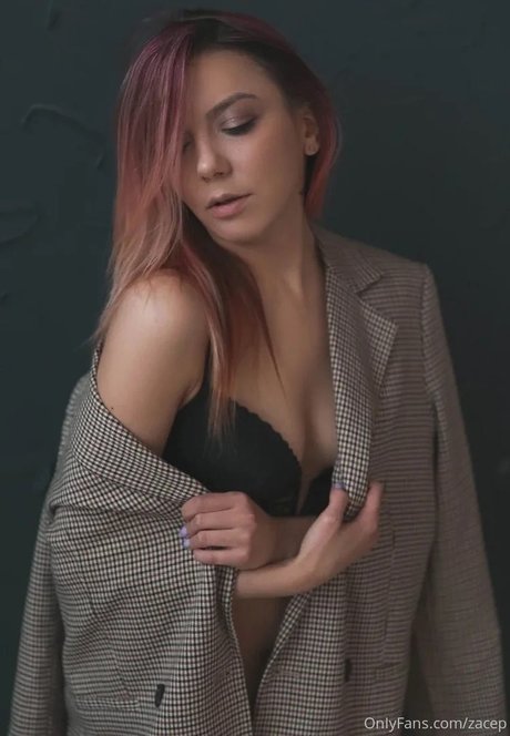 Anastasia Trepleff heiße nette bilder