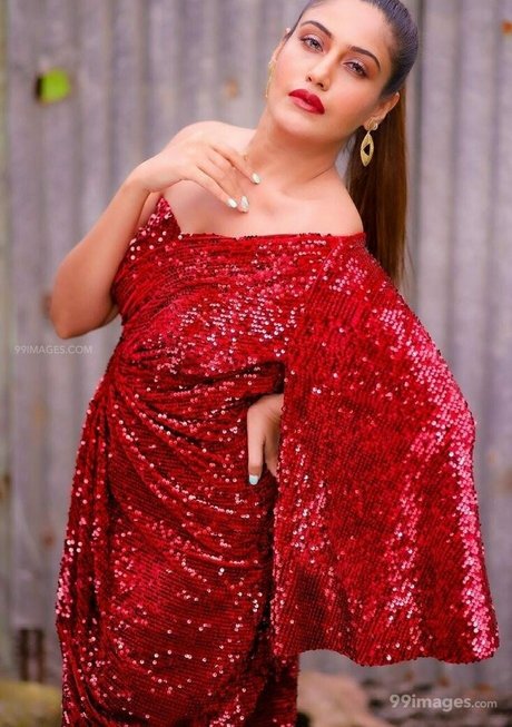 Surbhi Chandna erwachsene freie foto