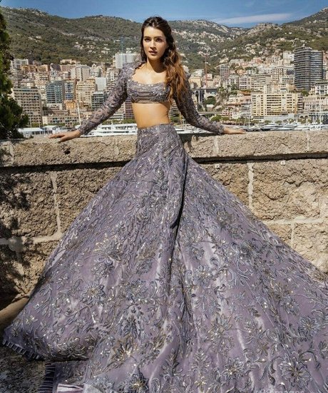 Kriti Sanon erotische nackte foto