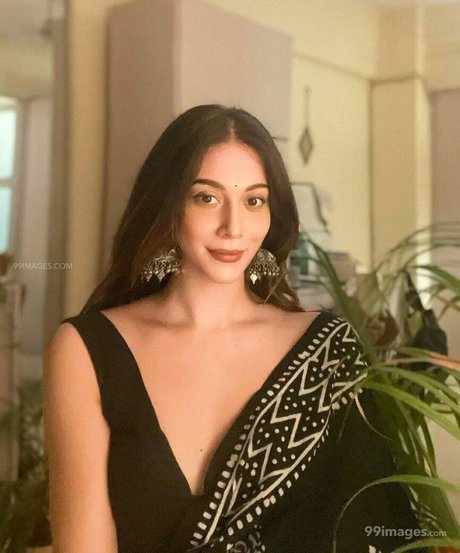 Aahana Kumra nacktheit xxx bild