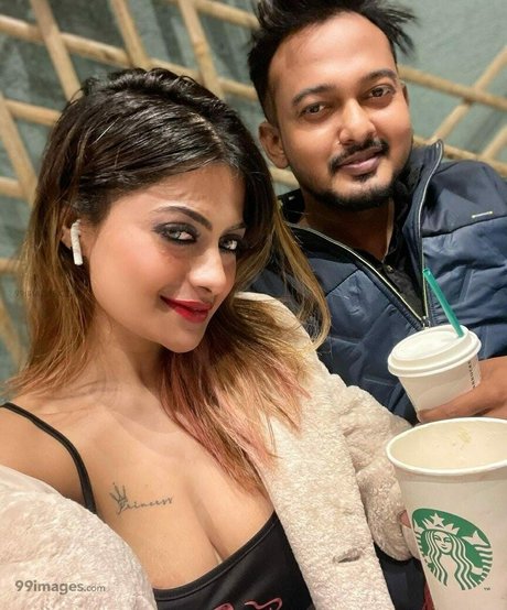 Suhaani Laskar sexy xxx foto