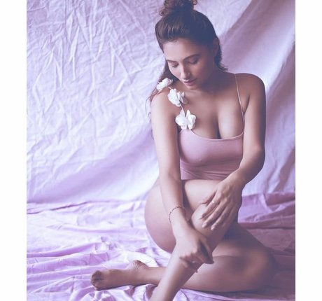 Desi NRI schauspielerin exklusive bilder