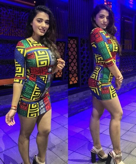 Ketika Sharma model schöne galerien