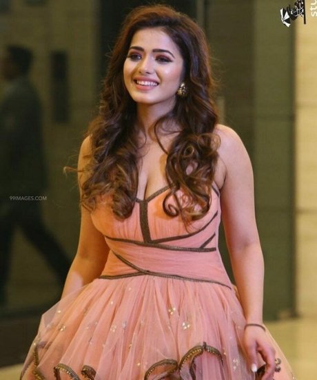 Ketika Sharma perfekte bild