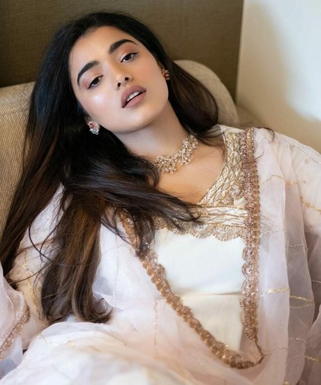 Ketika Sharma erotische schöne fotos