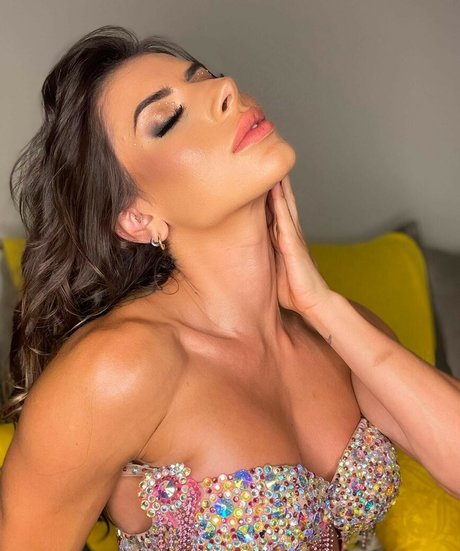 Rainhas De Bateria pornostar kostenlose foto