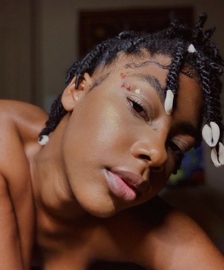 sapiosuccubust nackt sexy galerien