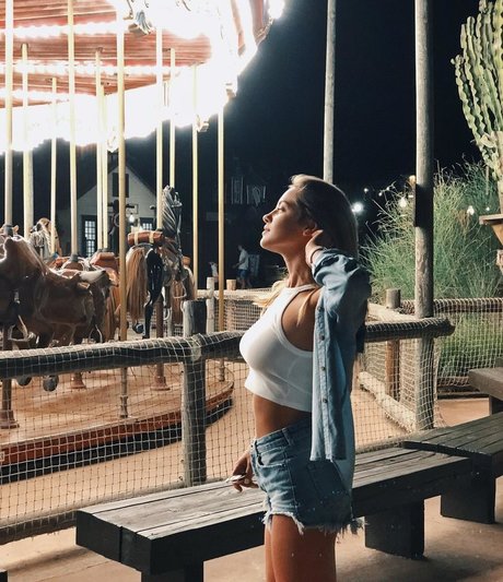 Maria Myskova exklusive akt foto